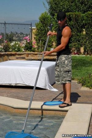 Original 2568 px/ 3840 px