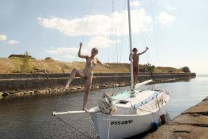 Original 2700 px/ 1800 px