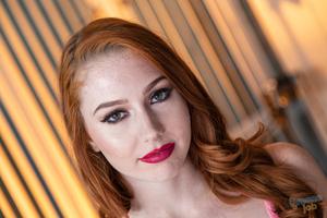 Original 3000 px/ 2000 px