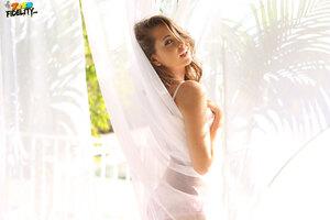 Original 1728 px/ 1152 px