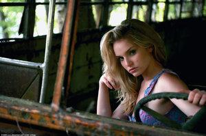 Original 1536 px/ 1021 px