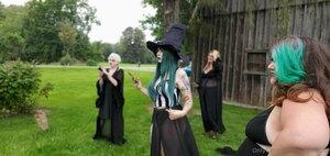 Original 2016 px/ 954 px