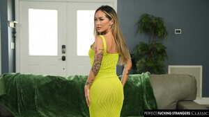 Original 2500 px/ 1406 px