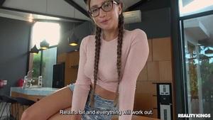 #RealityKings Kriss Kiss - Glasses Babe Dickstraction