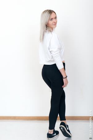 Original 3269 px/ 4903 px