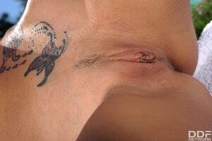 Original 1623 px/ 1080 px