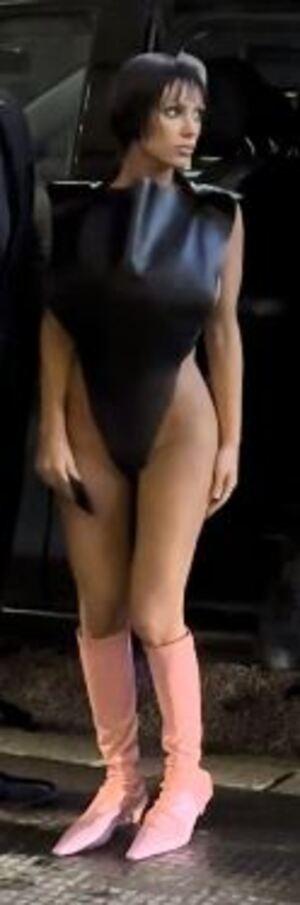 Original 124 px/ 374 px