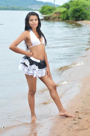 Original 2000 px/ 3005 px