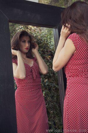 #OnlyTease Maria E Set 10011