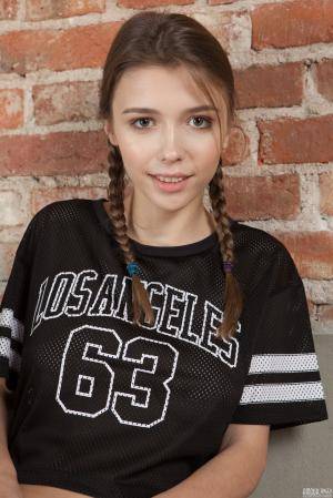 Original 2667 px/ 4000 px