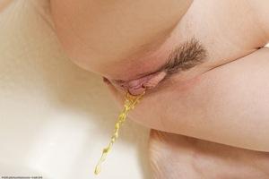 Original 1600 px/ 1064 px