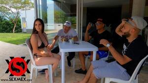 Original 1600 px/ 900 px