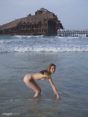 Original 10652 px/ 14204 px