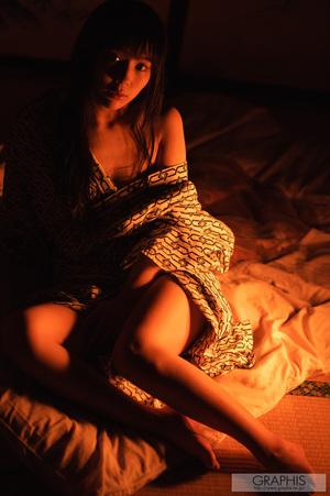 Original 852 px/ 1280 px