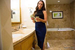 Original 991 px/ 661 px