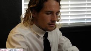 Original 1916 px/ 1080 px