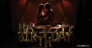 Original 5000 px/ 2637 px