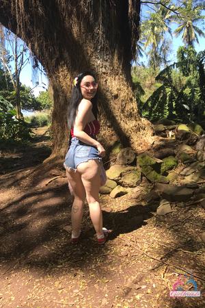 Original 2000 px/ 3000 px