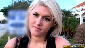 Original 3840 px/ 2160 px