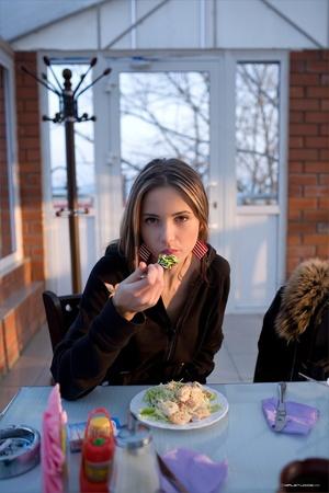 Original 2000 px/ 3000 px