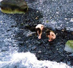 Original 757 px/ 710 px