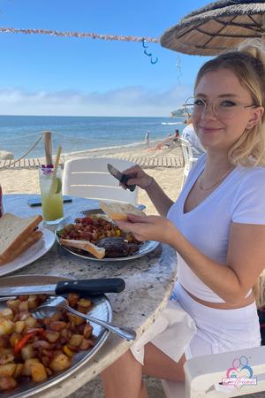 Original 2000 px/ 3000 px