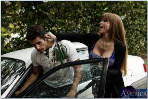 Original 850 px/ 571 px