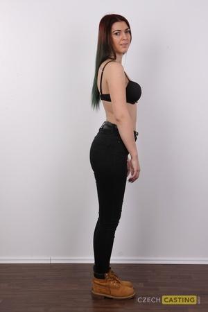 Original 533 px/ 800 px