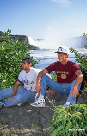 Original 2058 px/ 3200 px