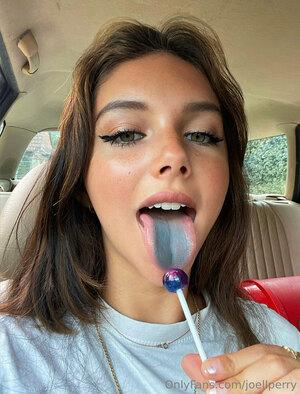 Original 1284 px/ 1685 px