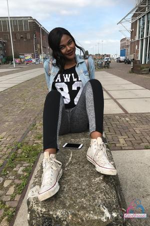 Original 2000 px/ 3000 px