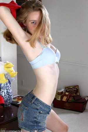 Original 682 px/ 1024 px