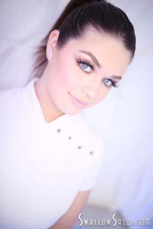 #SwallowSalon Anastasia Rose