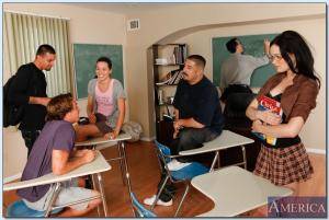 Original 850 px/ 572 px