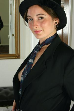 Original 682 px/ 1024 px