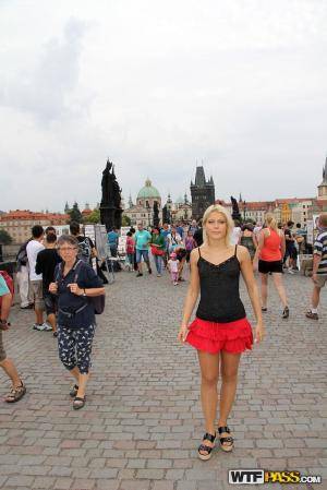 Original 854 px/ 1280 px