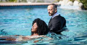 Original 5000 px/ 2637 px