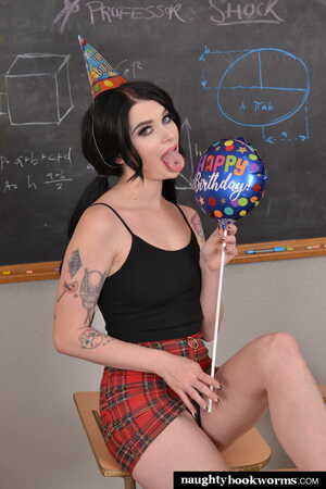 Original 1667 px/ 2500 px