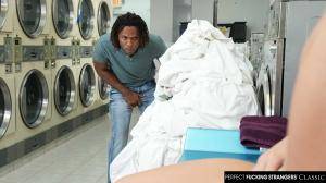 Original 2500 px/ 1406 px