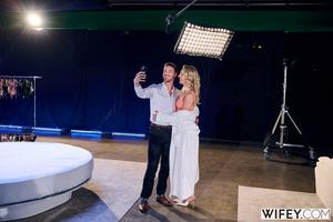 Original 2999 px/ 2000 px