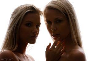 Original 3000 px/ 2009 px