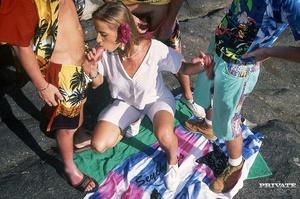 Original 3200 px/ 2123 px