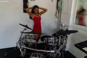 Original 2998 px/ 2000 px