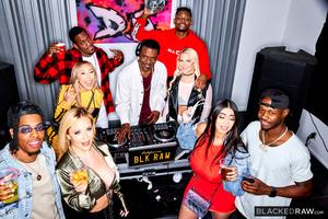 Original 2999 px/ 2000 px