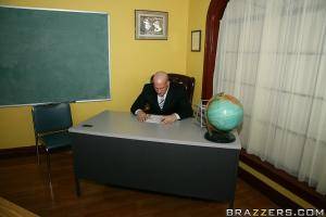 Original 900 px/ 600 px