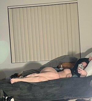 Original 989 px/ 1081 px