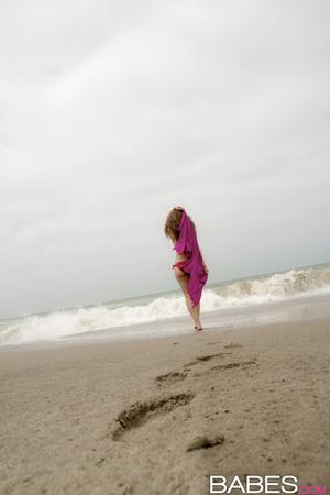 Original 532 px/ 798 px