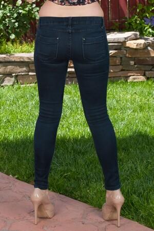 Original 682 px/ 1024 px