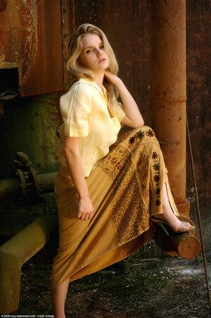 Original 1021 px/ 1536 px