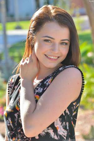 Original 852 px/ 1280 px